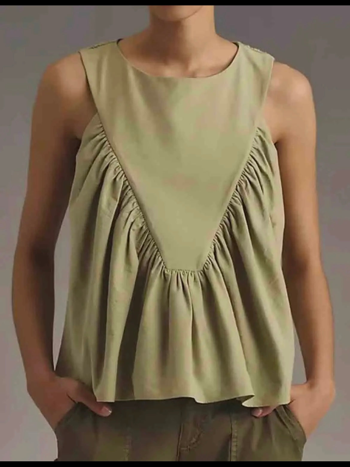 Pleat Front Tank